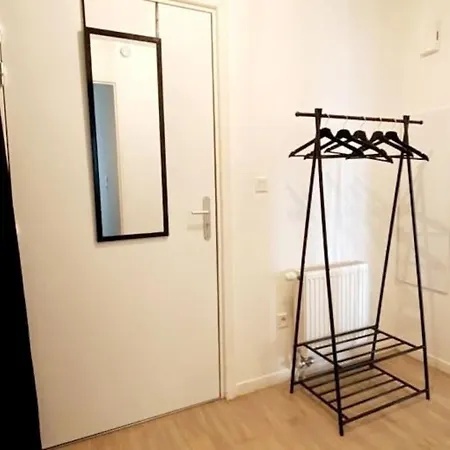 Proche Chu Avec Balcon Et Parking Appartement *